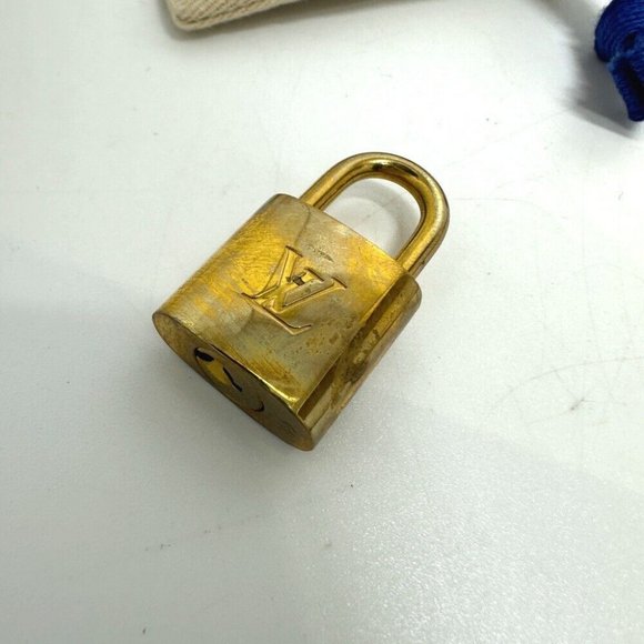 LOUIS VUITTON Damier Azur KeepallBandouliere 45 Duffle Bag Unused - Picture 2 of 16